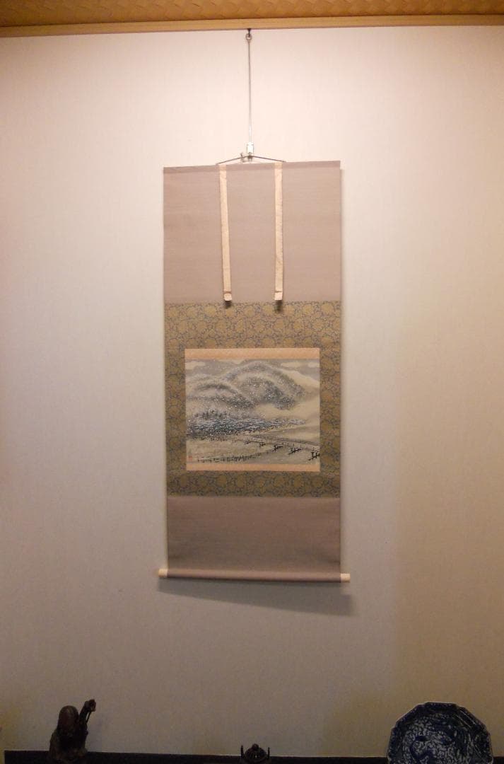 掛け軸 萩邨 雪の嵐山 絹本 希少 軸装 茶道具 掛軸 美品 です。