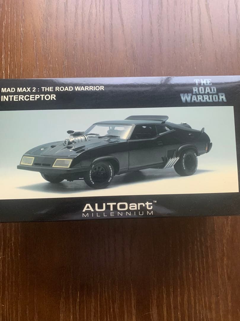 AUTOart 1/18 マッドマックス2 インターセプター