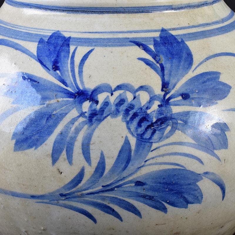 朝鮮美術　李朝　高麗白磁　染付　花文　壷　V　R7916B