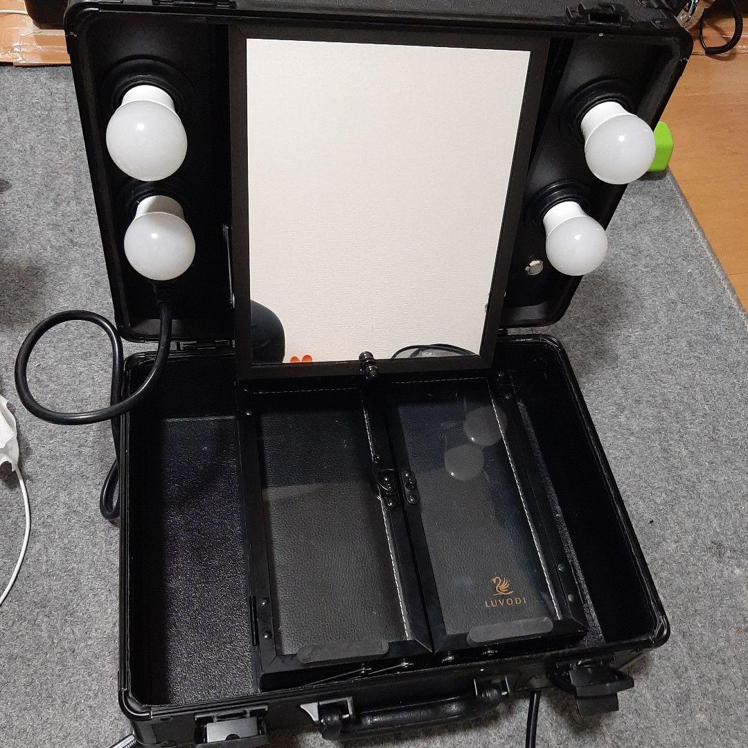 黒い メイクアップボックス+ライト