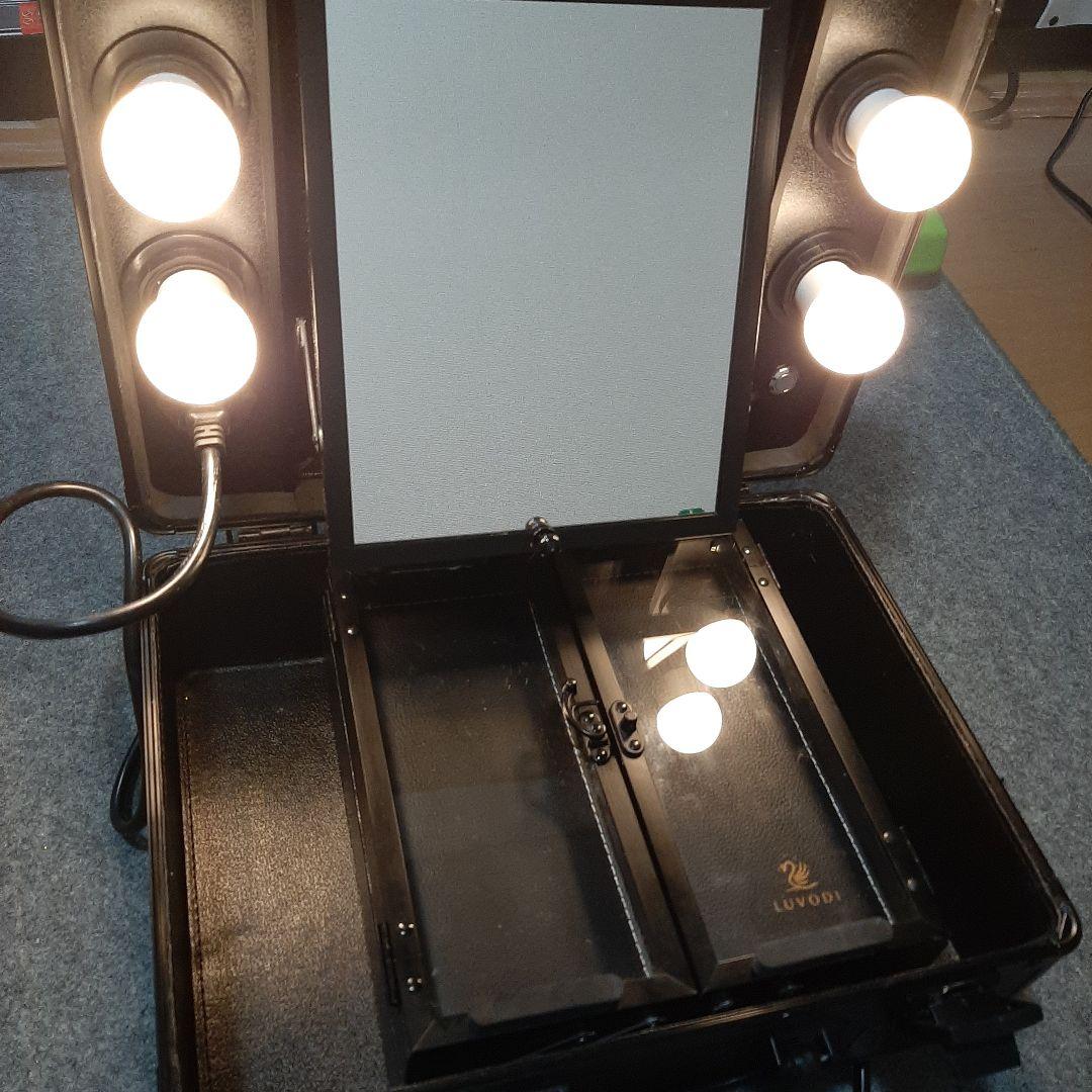 黒い メイクアップボックス+ライト