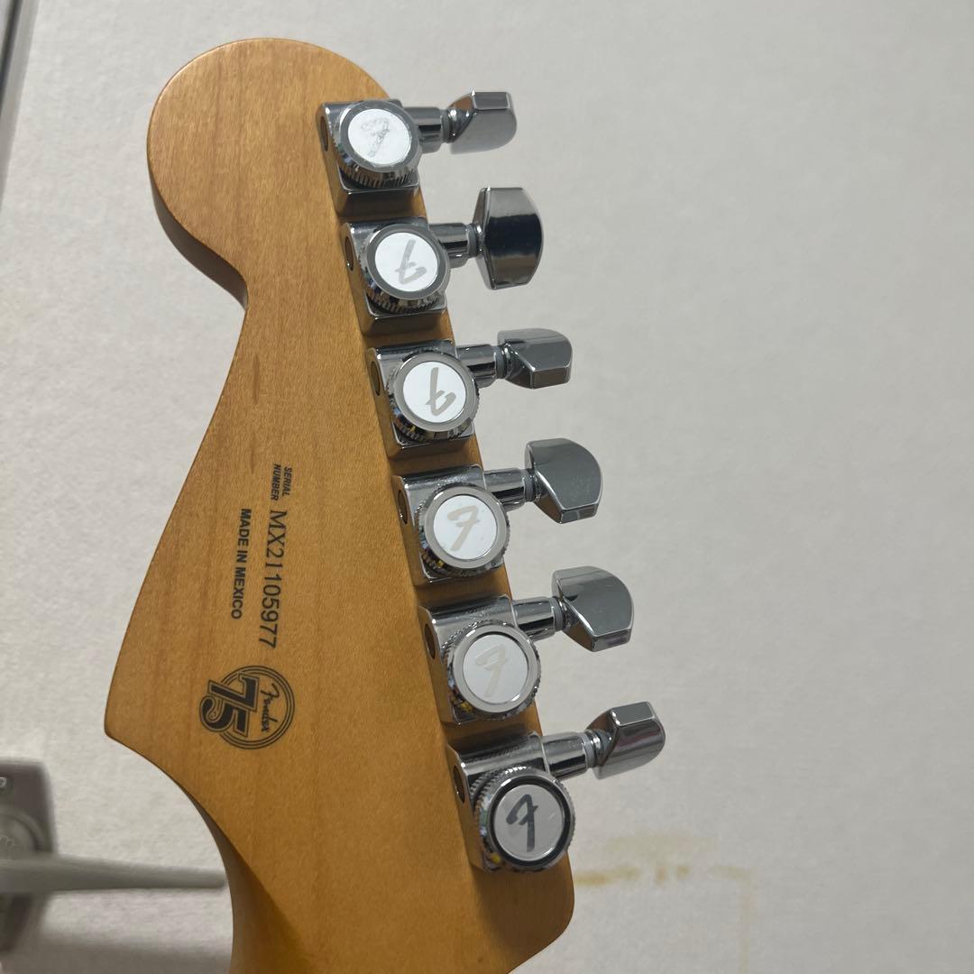 Fender Player Plus Stratocaster メタリックレッド