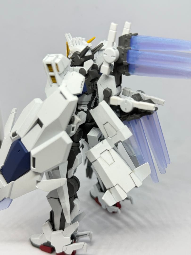 HGガンダムジリウス　塗装完成品