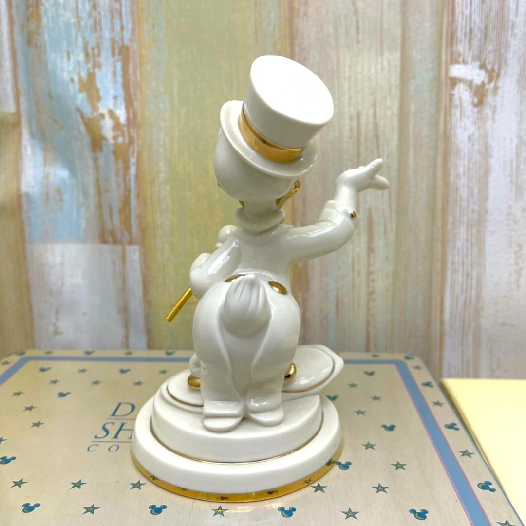 ドナルドダック Donald Duck タキシード ドレスコード フィギュア
