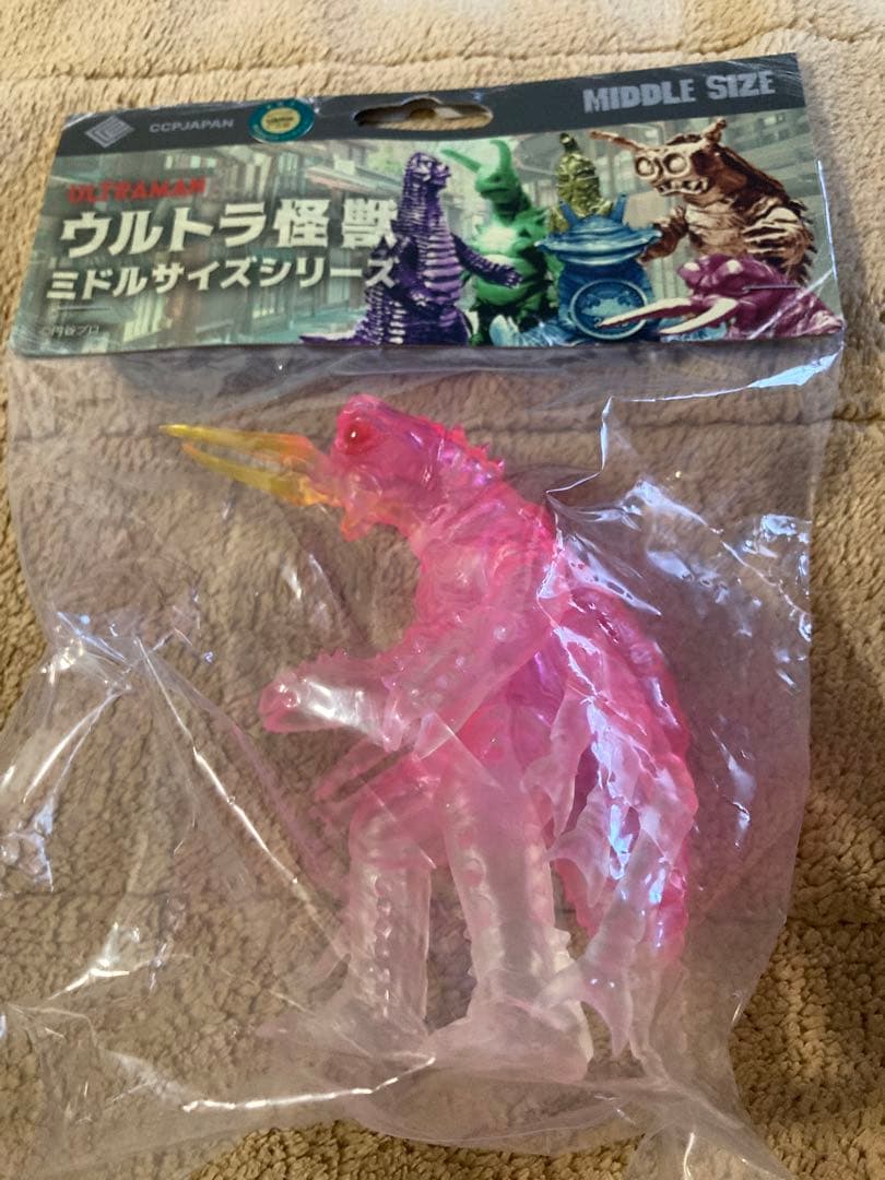 ウルトラマン　ウルトラセブン　ダリー　クリアピンク　ソフビ