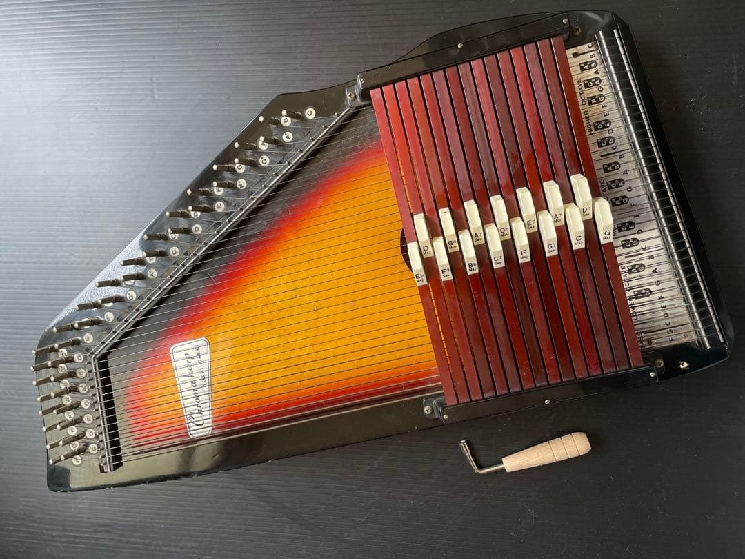 東海楽器ChromaHarp(オートハープ)