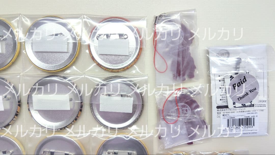 我妻善逸 缶バッジ ラバーストラップ アクリルスタンド まとめ売り