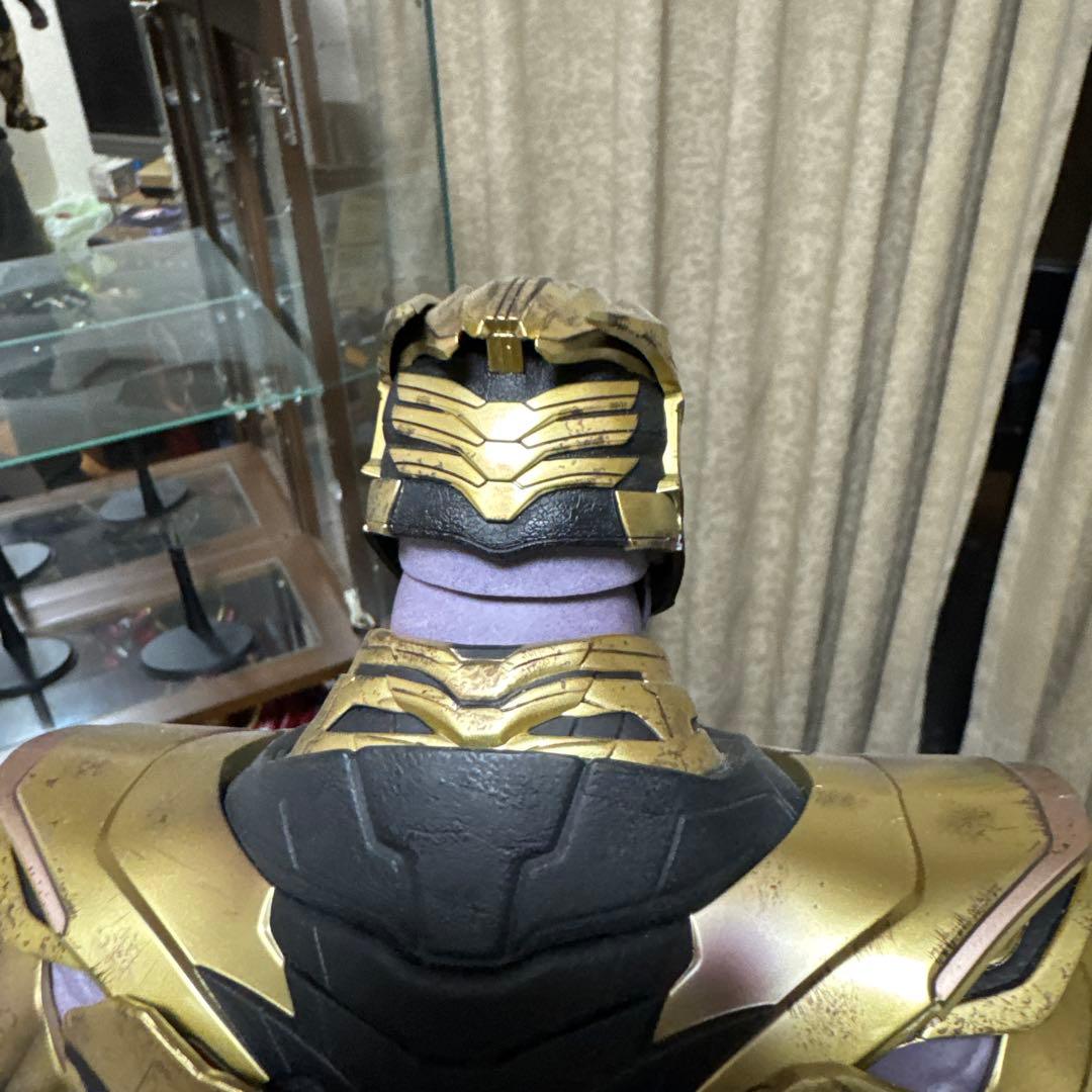 サノス フィギュア ホットトイズ