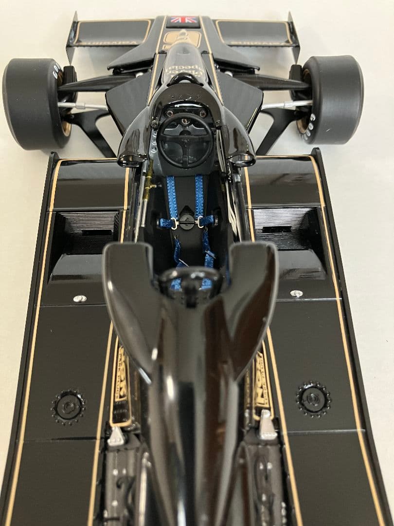 O⑧ ロータス78 ミニカー 1/18 ロニー・ピーターソン　JPS仕様