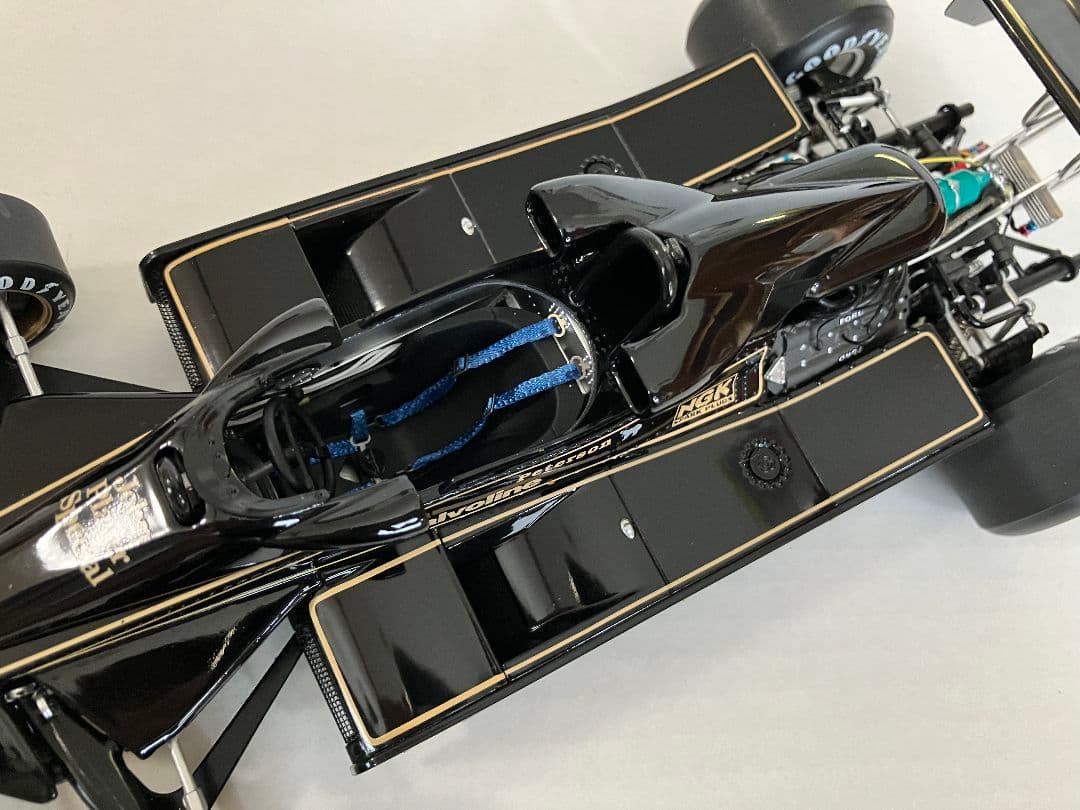 O⑧ ロータス78 ミニカー 1/18 ロニー・ピーターソン　JPS仕様