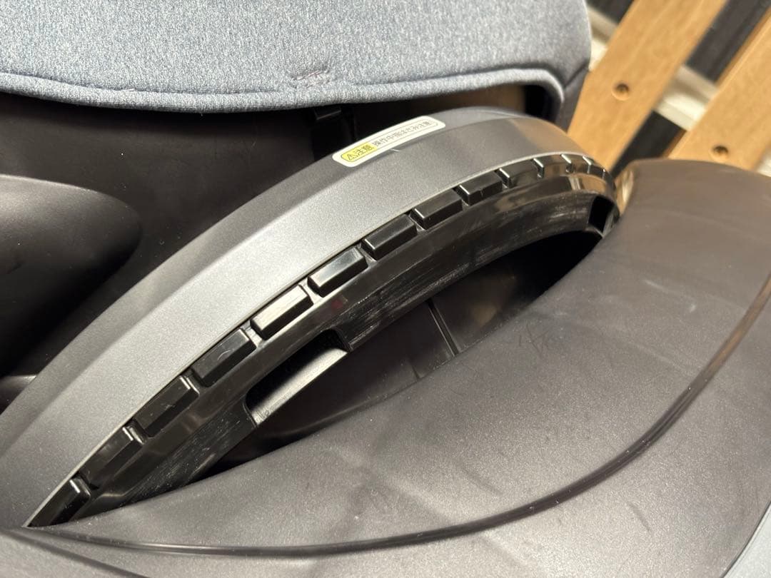 値下げcombiコンビ クルムーヴスマートISOFIXエッグクッション限定モデル