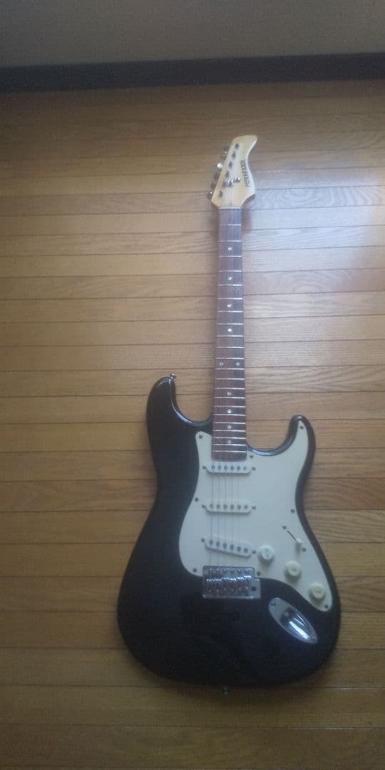 2005年製 フェルナンデス ストラトタイプ