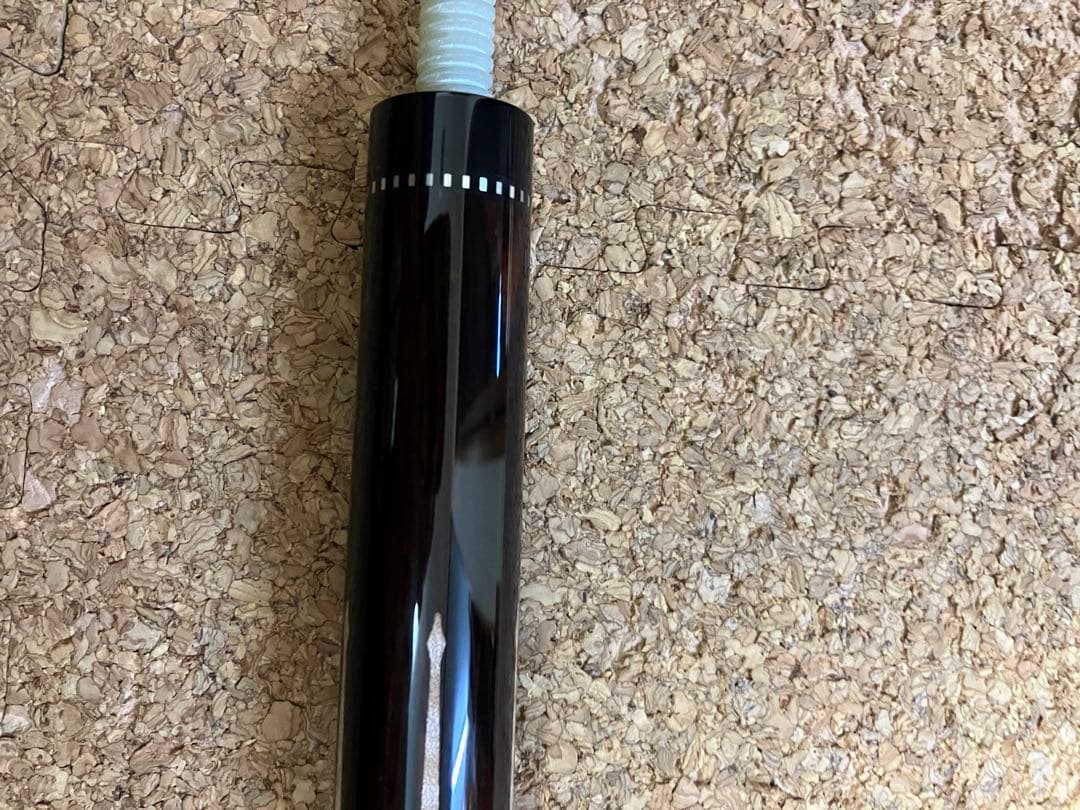 コグノセンティ　カスタムキュー