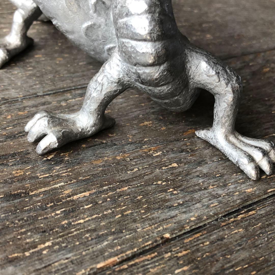 龍 竜 ドラゴン 置物 金属製 銀色