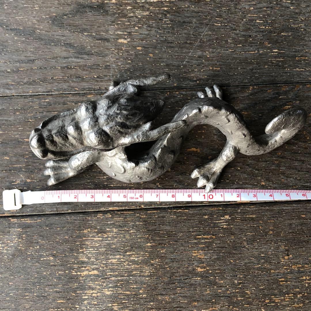 龍 竜 ドラゴン 置物 金属製 銀色