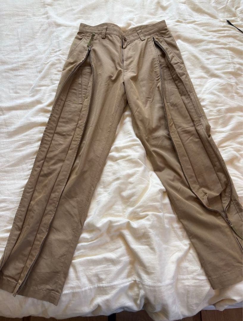 ISSEY MIYAKE イッセイミヤケ デザインチノパン ジップ仕様 サイズ2