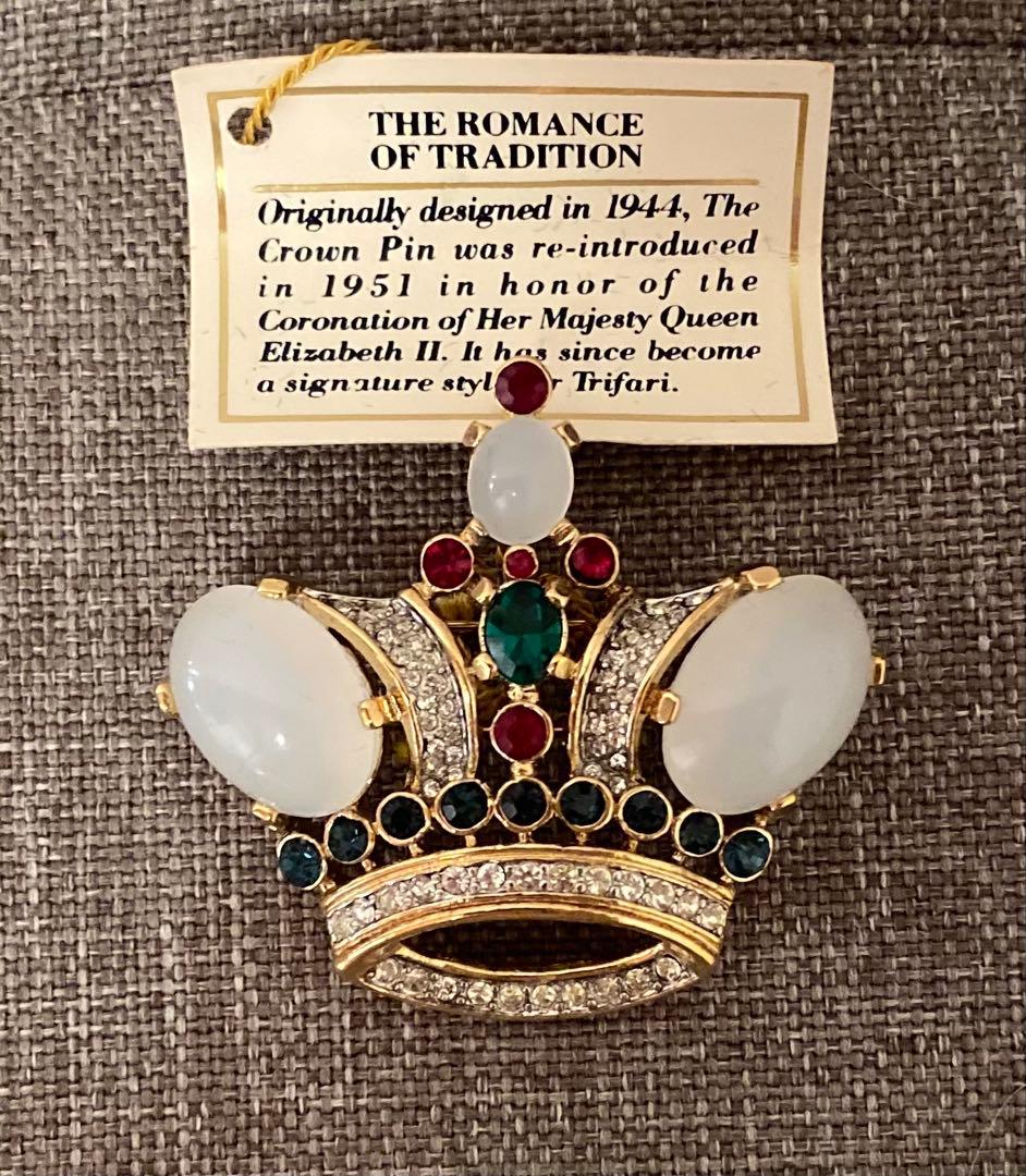 Trifari クラウンピン ブローチ