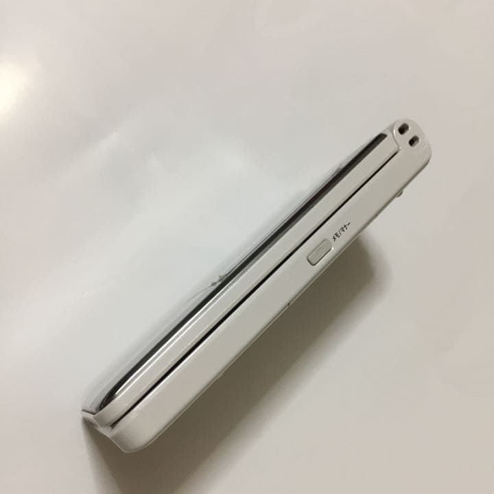 docomo P-01G ホワイト♡超美品♡本体、卓上ホルダ、充電器3点セット3