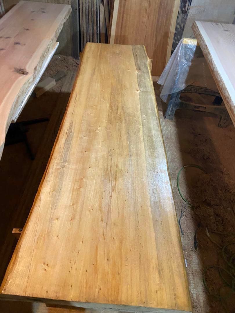 [セール品！！！]イエローポプラ　一枚板テーブル　7万→4万に値下げ中