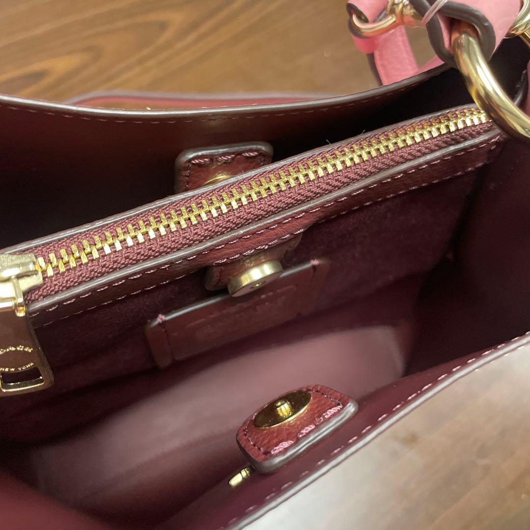 【新品未使用】coach スモール タウン バケット バッグ