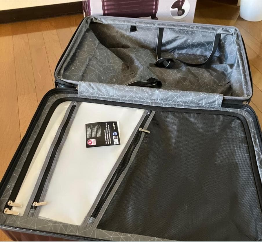SAMSONITE サムソナイト 110L 軽量キャリーケース スーツケース