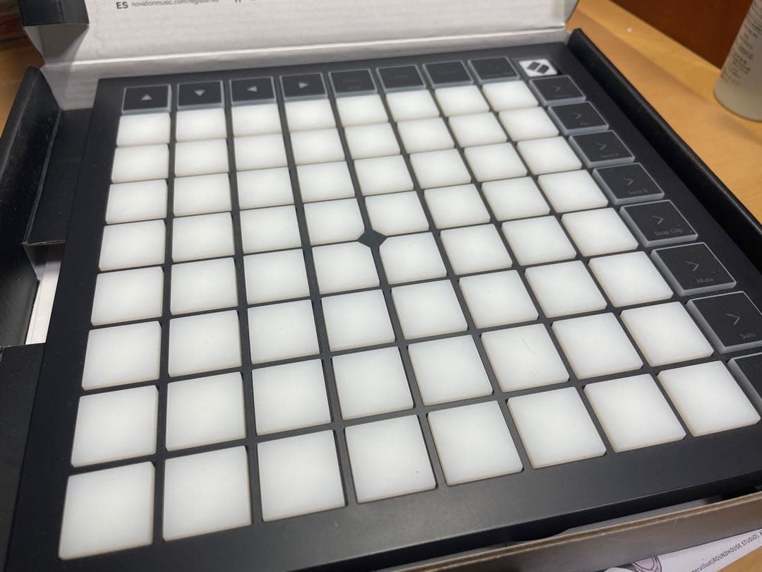 【価格相談可】Novation Launchpad X