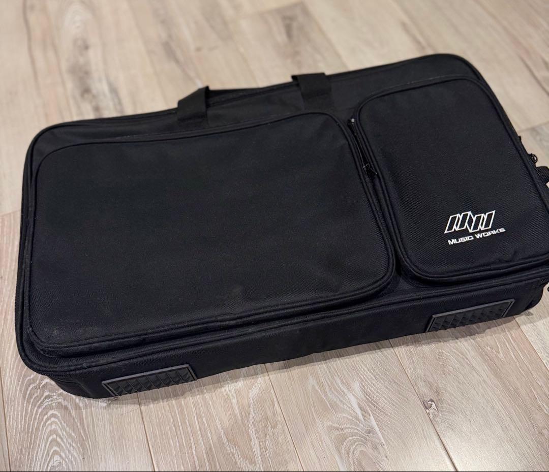 Numark Mixtrack Platinum FX DJコントローラー