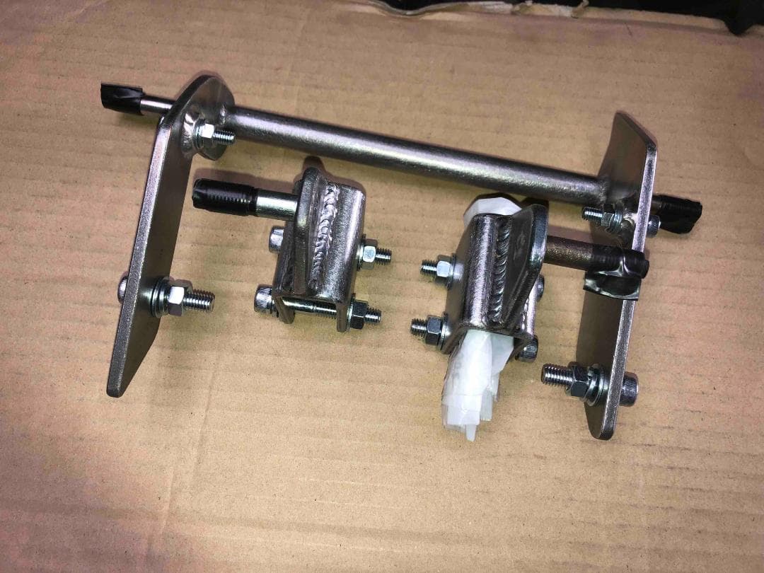 新品　エイプ50　100 ツインサスアダプター 塗装込み　ＫＢＣ製 Ｗサス