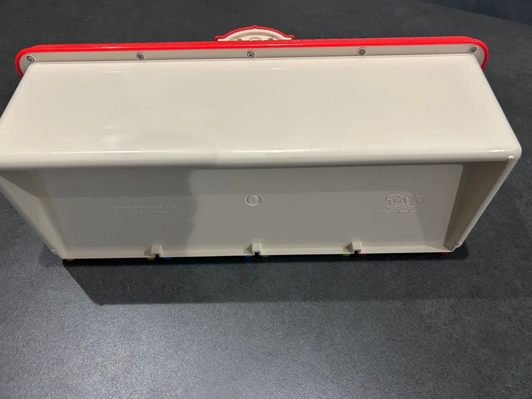 ちびっこバス　TAYO タヨ　ロギ　ガニ　ラニ　韓国限定品　バス車庫　ガレージ