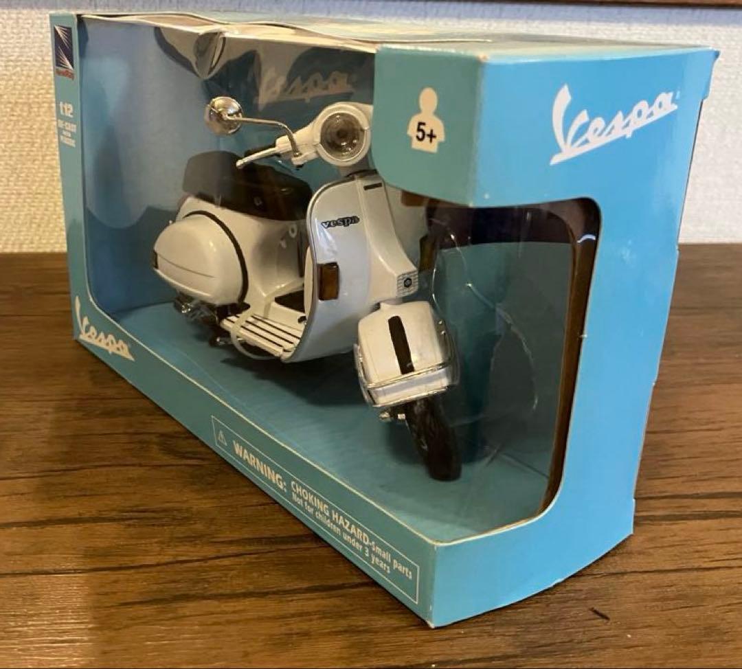 松田優作　探偵物語モデル　Vespa P200E ダイキャストモデル 1:12