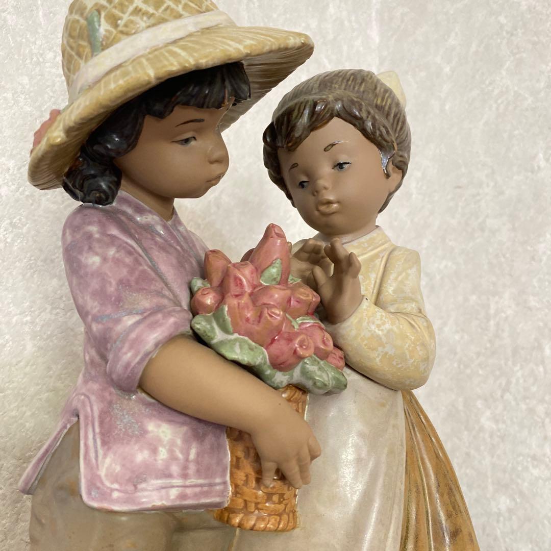 リヤドロ　陶器人形　フィギュリン