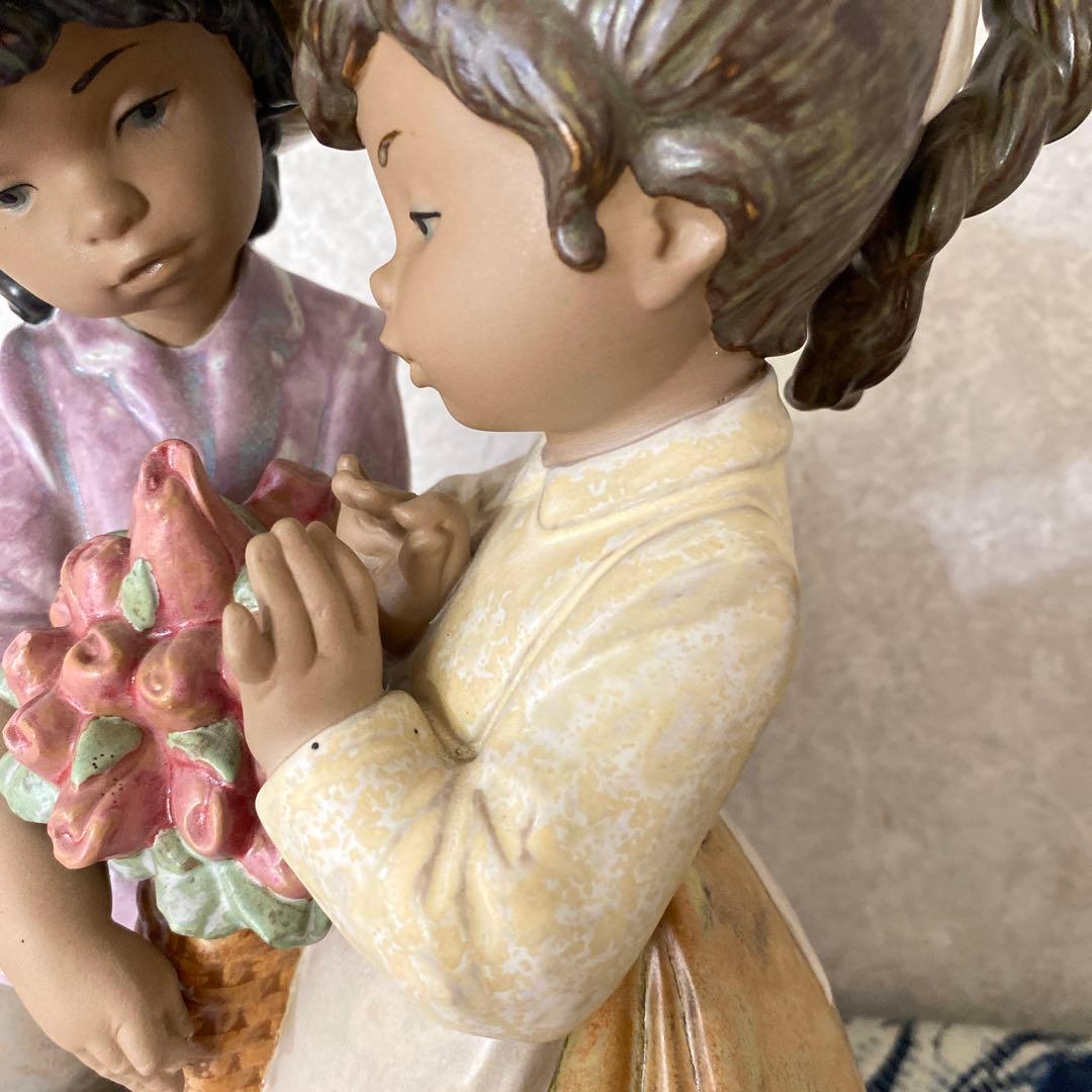 リヤドロ　陶器人形　フィギュリン