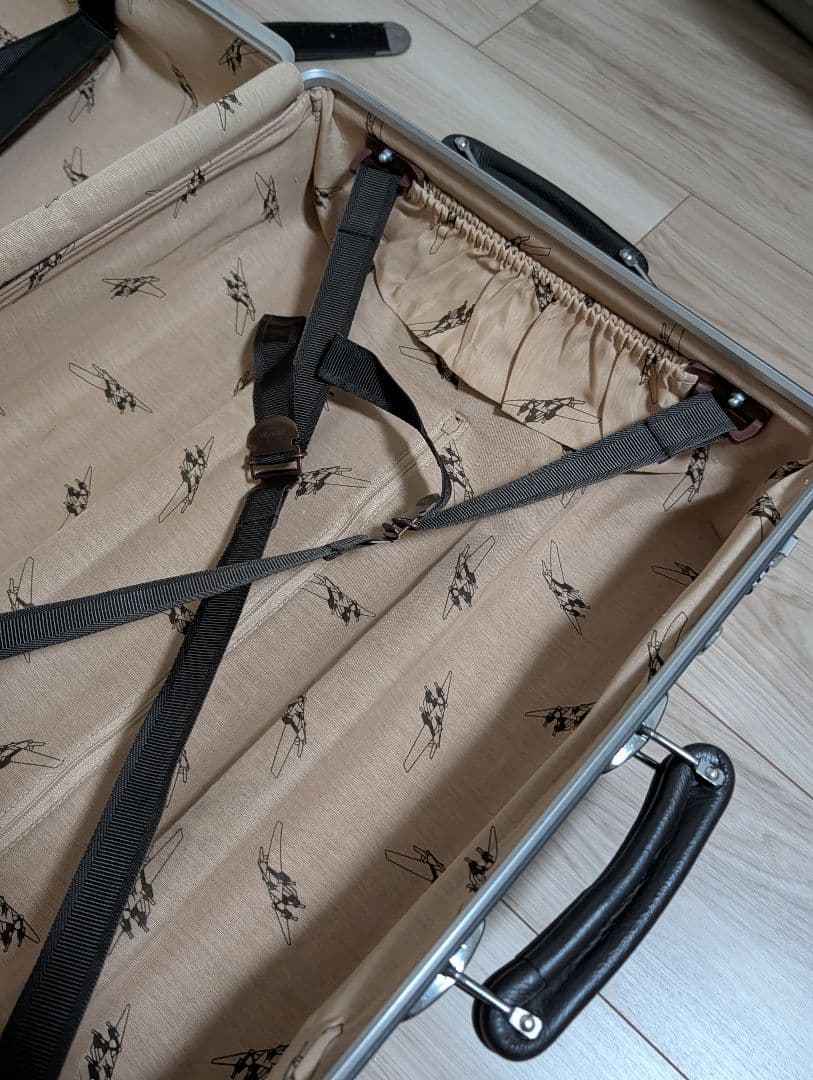 【廃盤・希少】RIMOWA クラシックフライト 33L 4輪 飛行機柄