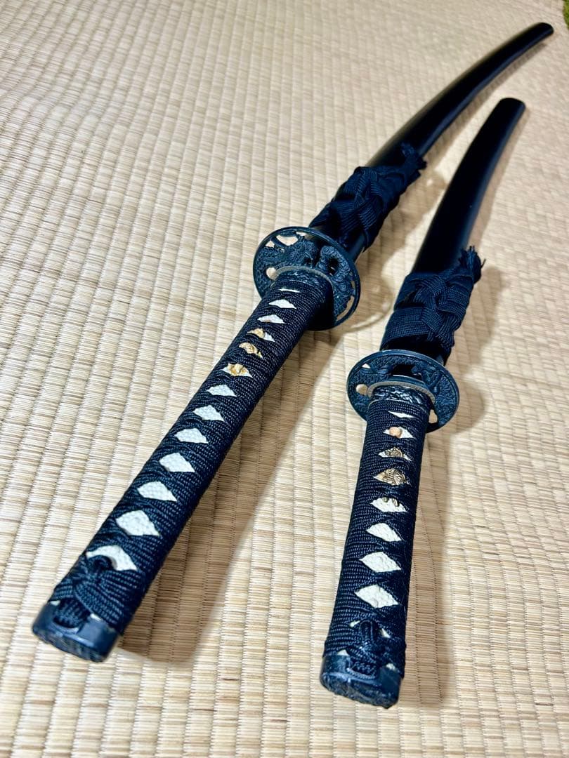 模造刀 太刀 脇差し 2本セット！　※刀身に樋あり（バラ売り不可）【M02】
