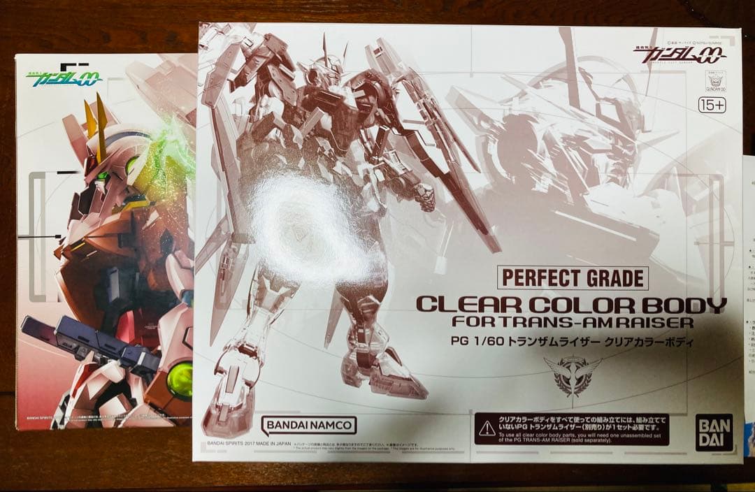 【激レア】　トランザムライザー (本体) + クリアカラー (外装パーツ)