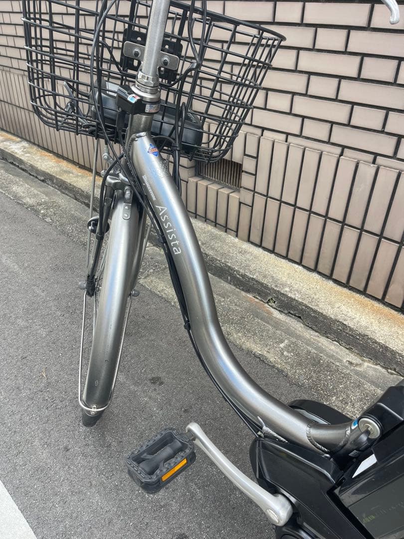 電動アシスト自転車 シルバー バスケット付き