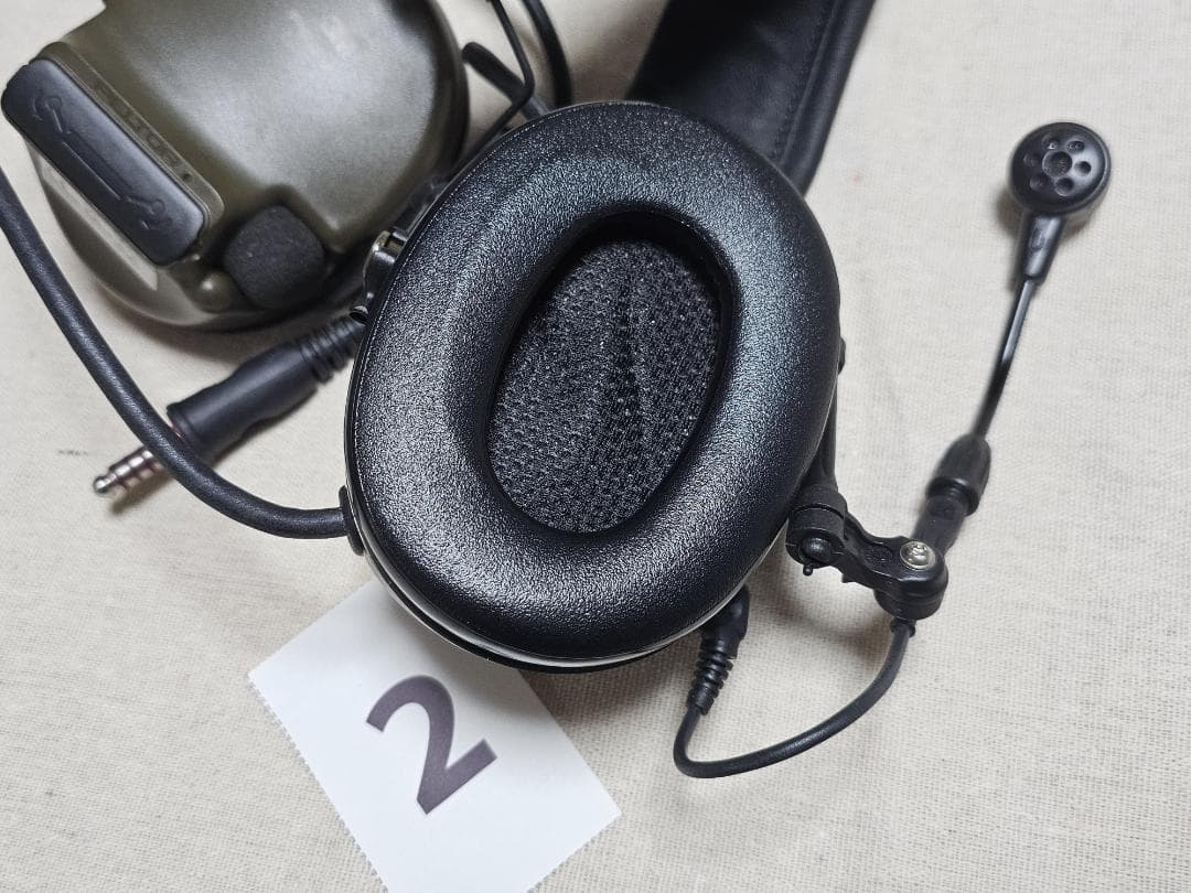 【新品】3m Peltor comtac xpi 実物 ヘッドセット