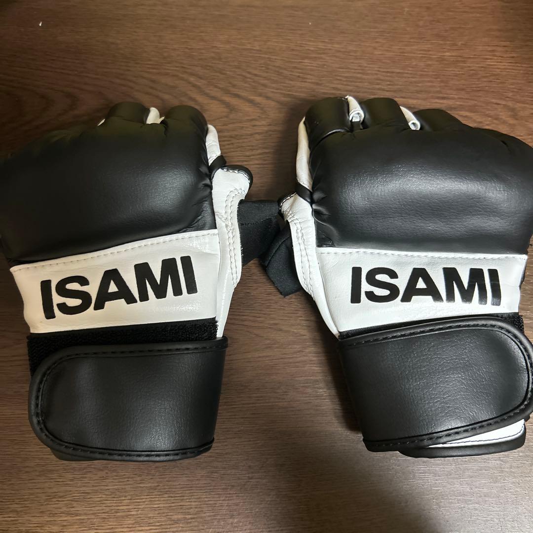 イサミ　オープンフィンガーグローブ