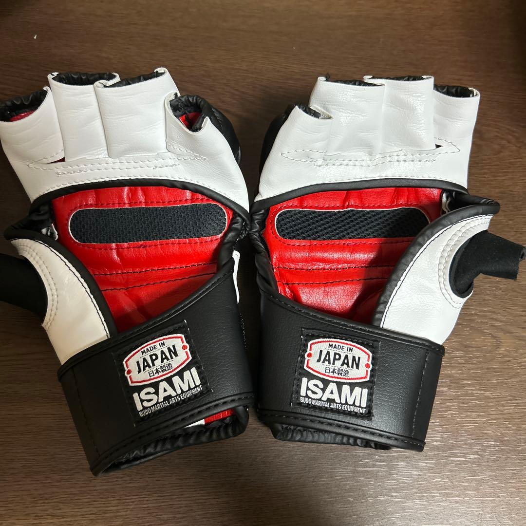 イサミ　オープンフィンガーグローブ