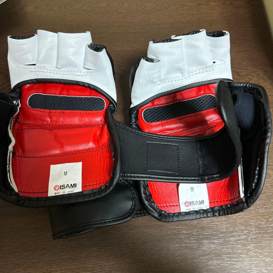 イサミ　オープンフィンガーグローブ