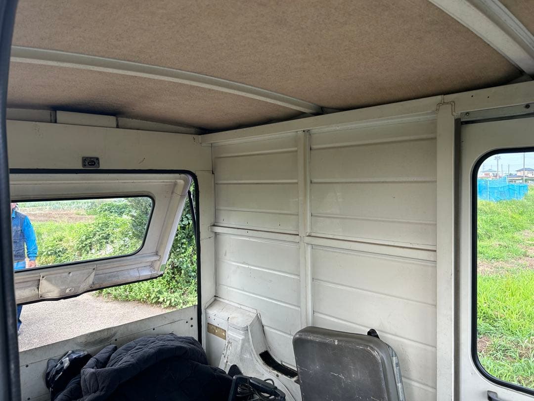 ミニカウォークスルーバン