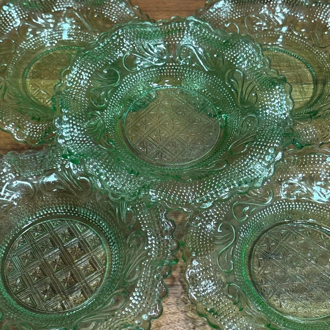 昭和レトロ◎フリルプレスガラス