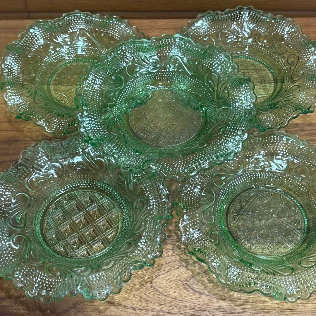 昭和レトロ◎フリルプレスガラス