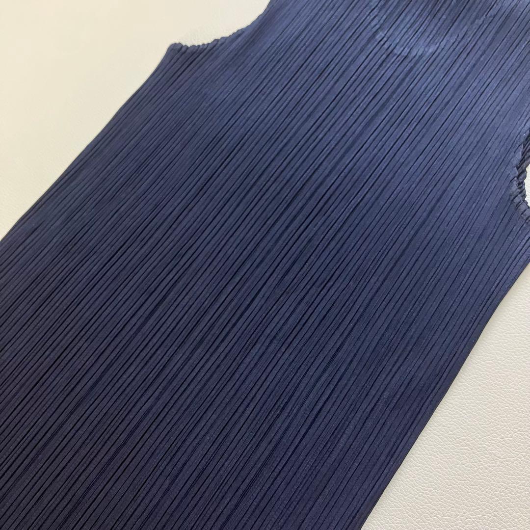 プリーツプリーズ　サイズ4 タンクトップ　ネイビー