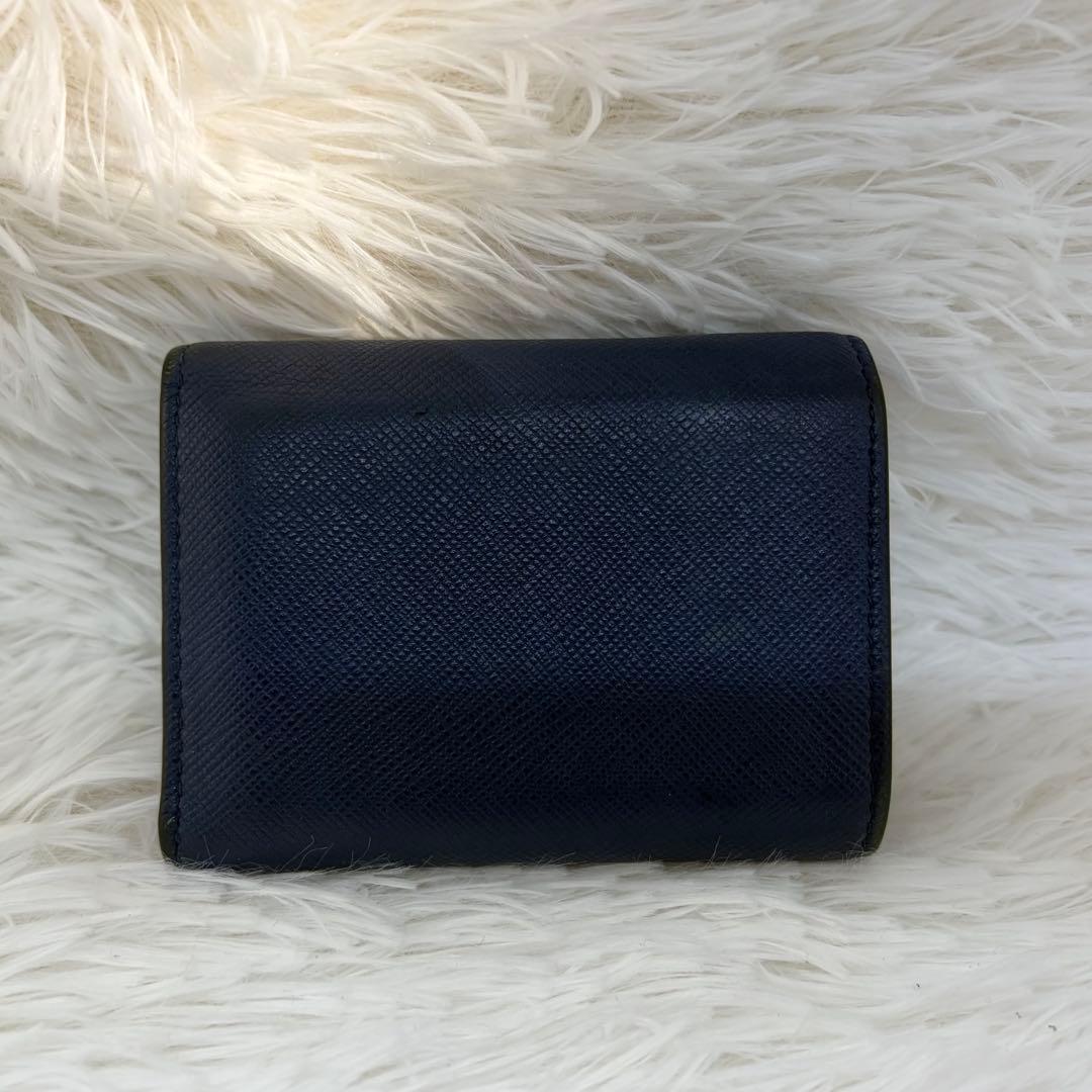 美品✨プラダ　折り財布　三つ折り　金ロゴ　レザー　コンパクト　ネイビー