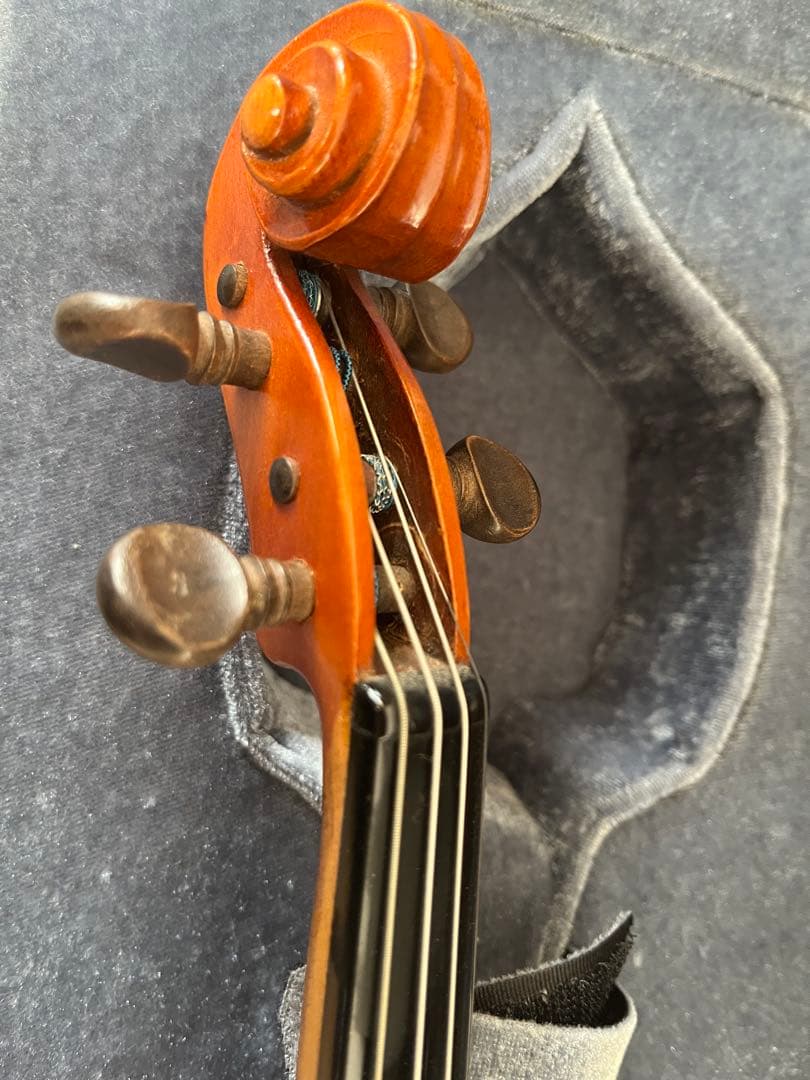 鈴木バイオリン　1/8サイズ　推定1960年代後半製造　背面刻印あり