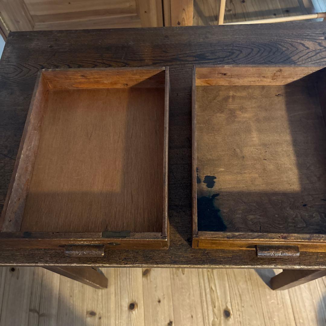 ヴィンテージ木製ブラウンテーブル 引き出し杯つき