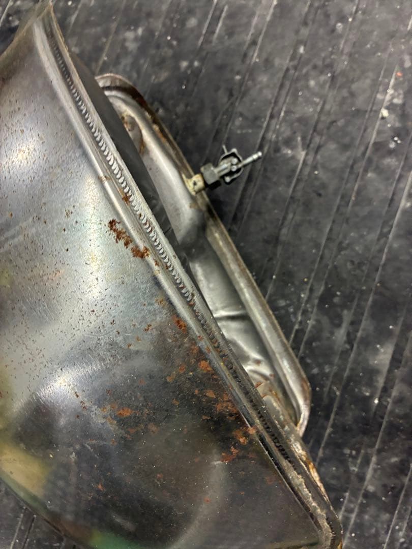 J50 ゴリラ、純正タンク