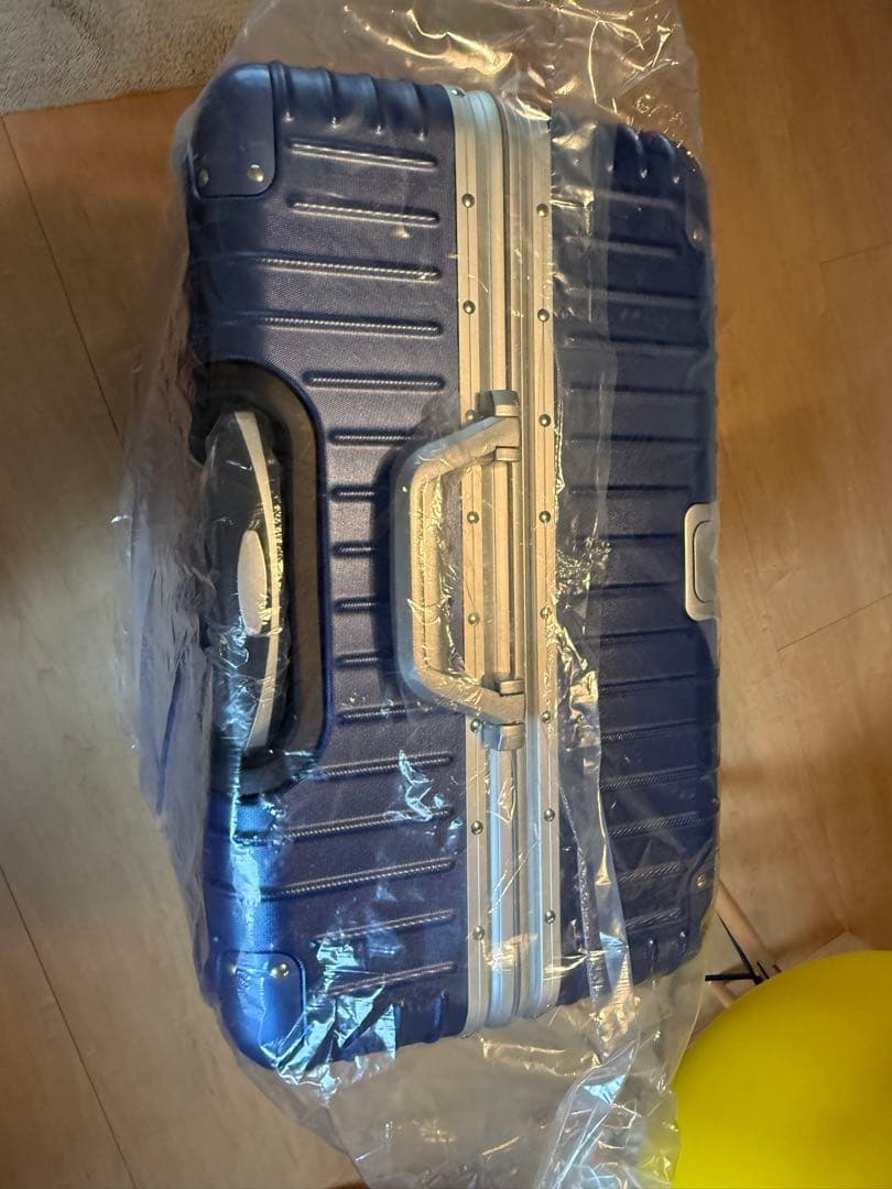 新品未使用 ネイビー ハードシェル キャリーケース L