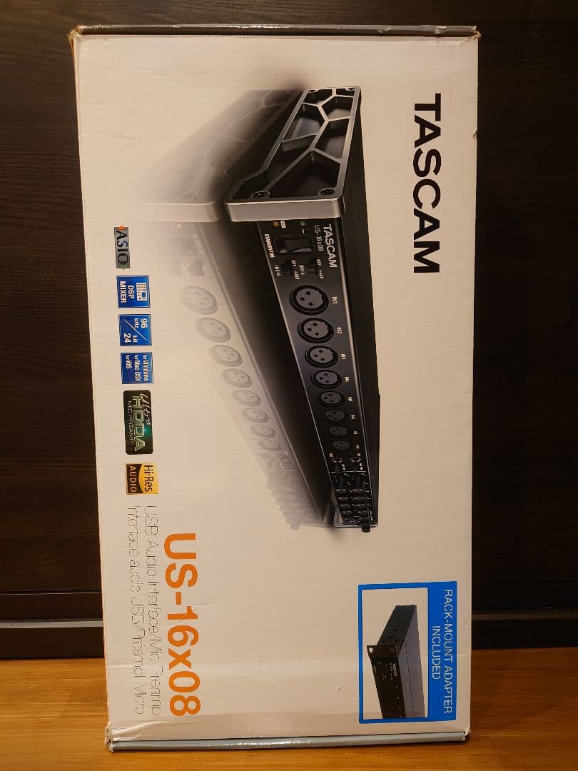 TASCAM US-16x08 オーディオインターフェイス
